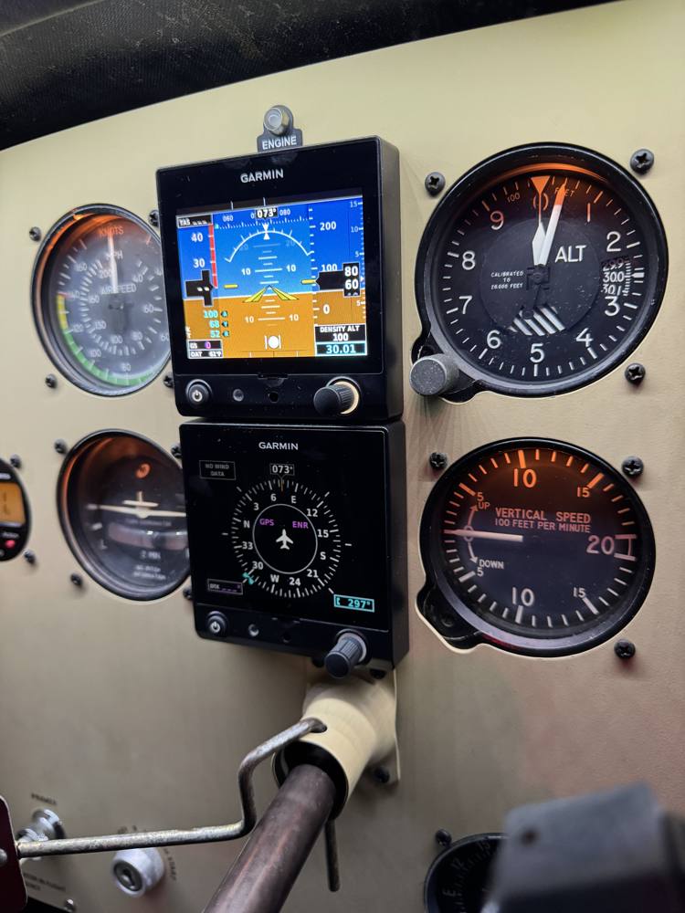 Dual Garmin G5 electronic instruments