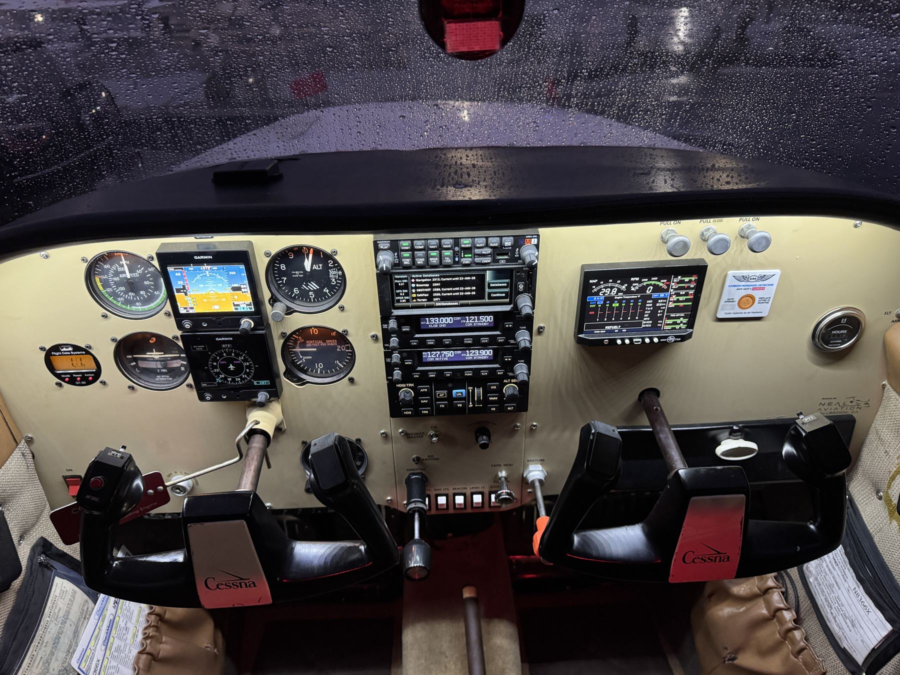N8366X instrument panel